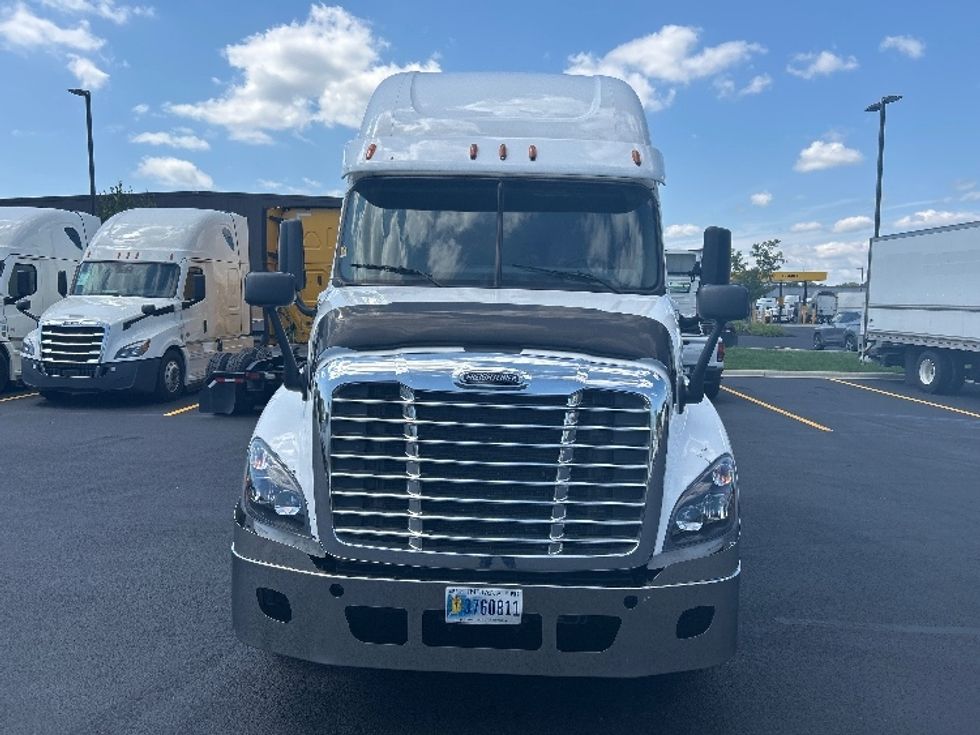 Sleeper Tractor-Heavy Duty Tractors-Freightliner-2020-Cascadia 12564ST-Monroe-OH-568,578\n\t\tmiles-$ 48,000 - Image 2
