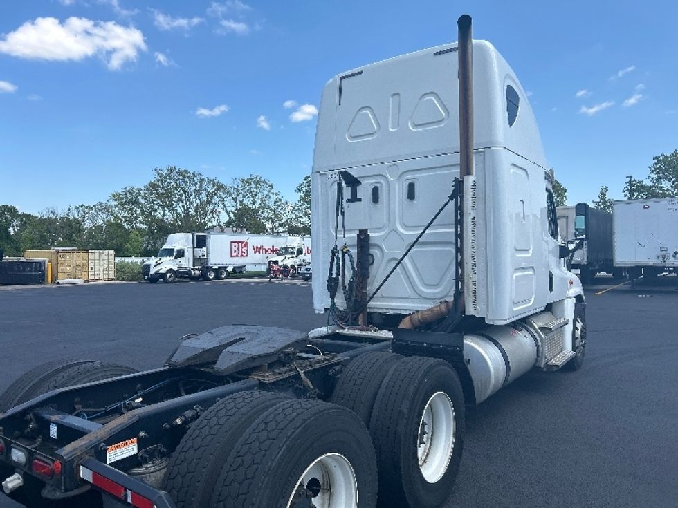 Sleeper Tractor-Heavy Duty Tractors-Freightliner-2020-Cascadia 12564ST-Monroe-OH-568,578\n\t\tmiles-$ 48,000 - Image 7