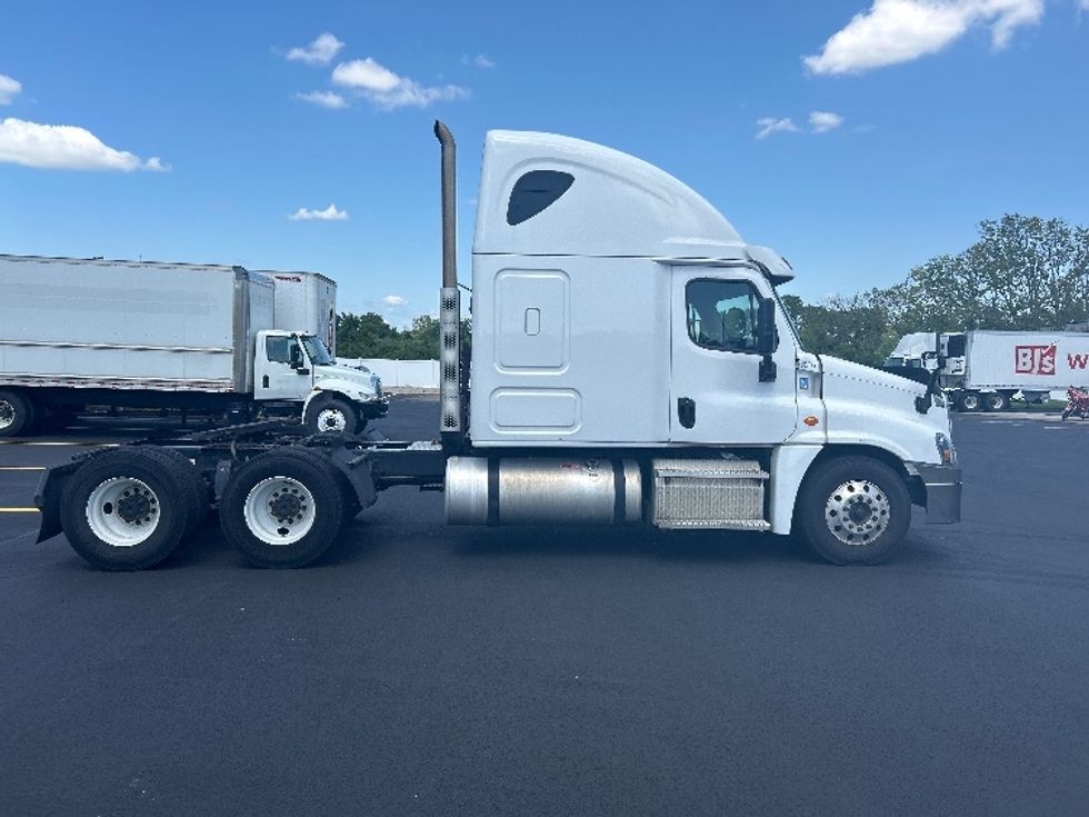 Sleeper Tractor-Heavy Duty Tractors-Freightliner-2020-Cascadia 12564ST-Monroe-OH-568,578\n\t\tmiles-$ 48,000 - Image 8