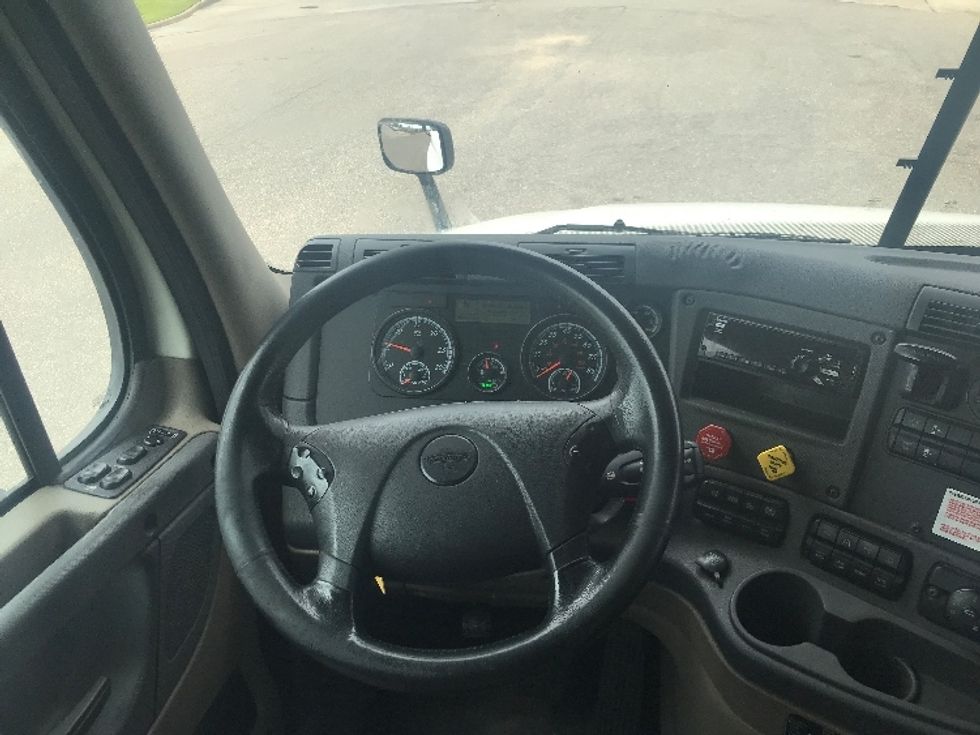 Sleeper Tractor-Heavy Duty Tractors-Freightliner-2020-Cascadia 12564ST-Montgomery-AL-635,118\n\t\tmiles-$ 47,750 - Image 11