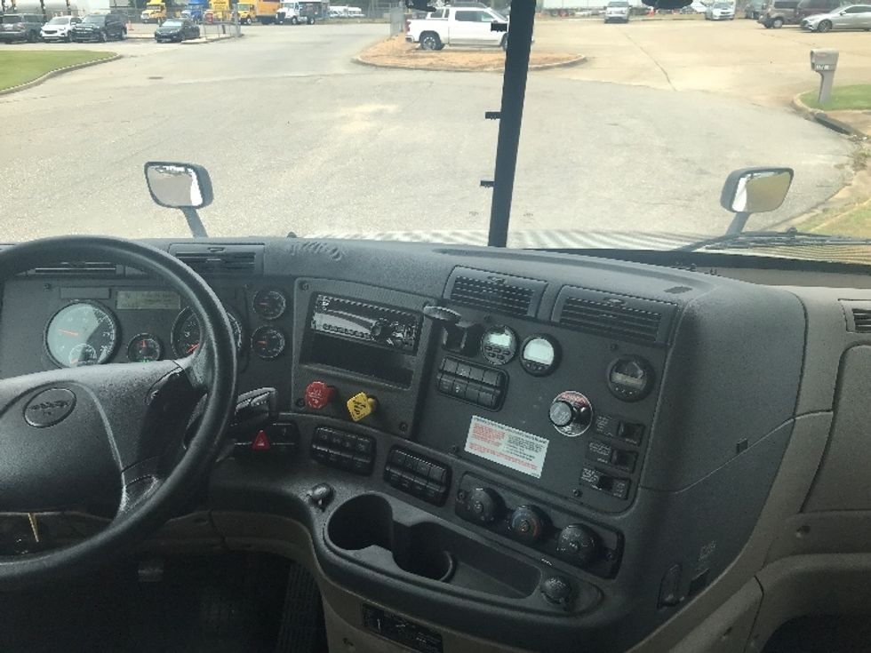 Sleeper Tractor-Heavy Duty Tractors-Freightliner-2020-Cascadia 12564ST-Montgomery-AL-635,118\n\t\tmiles-$ 47,750 - Image 12