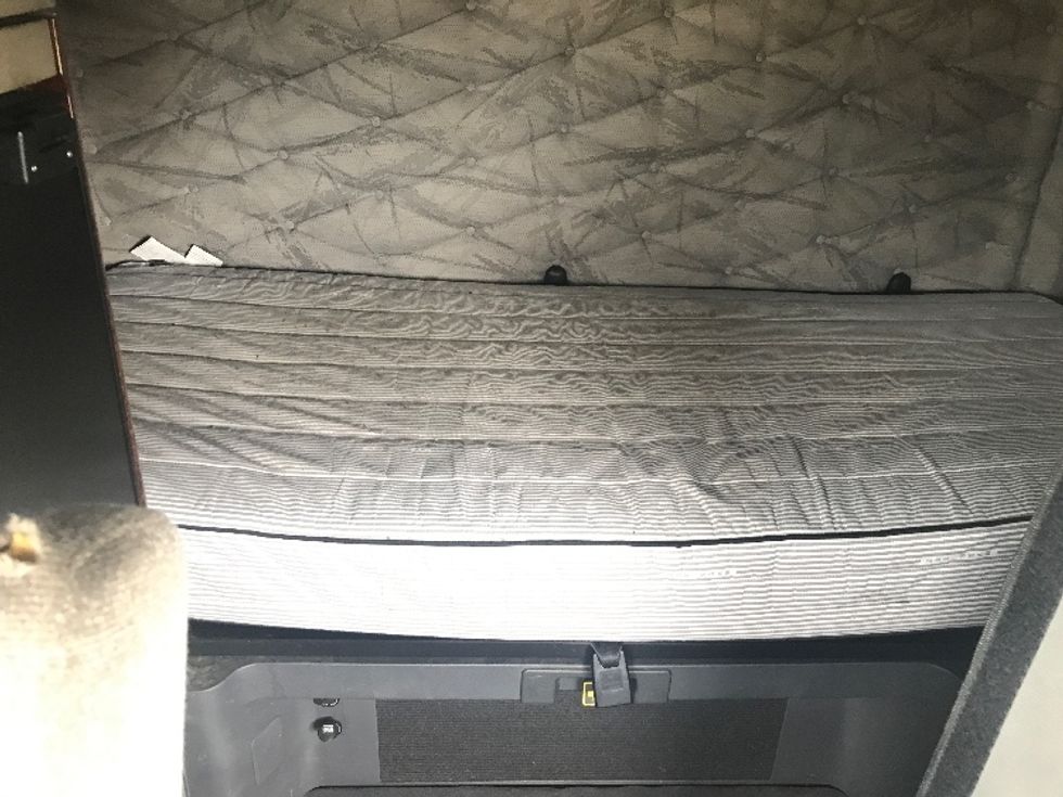 Sleeper Tractor-Heavy Duty Tractors-Freightliner-2020-Cascadia 12564ST-Montgomery-AL-635,118\n\t\tmiles-$ 47,750 - Image 16