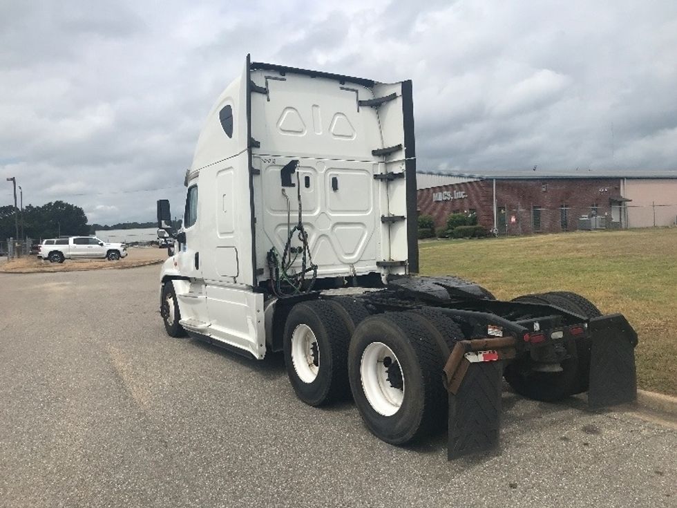 Sleeper Tractor-Heavy Duty Tractors-Freightliner-2020-Cascadia 12564ST-Montgomery-AL-635,118\n\t\tmiles-$ 47,750 - Image 5