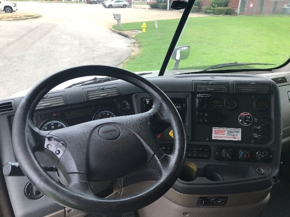 Sleeper Tractor-Heavy Duty Tractors-Freightliner-2020-Cascadia 12564ST-Montgomery-AL-678,733\n\t\tmiles-$ 44,500 - Image 11
