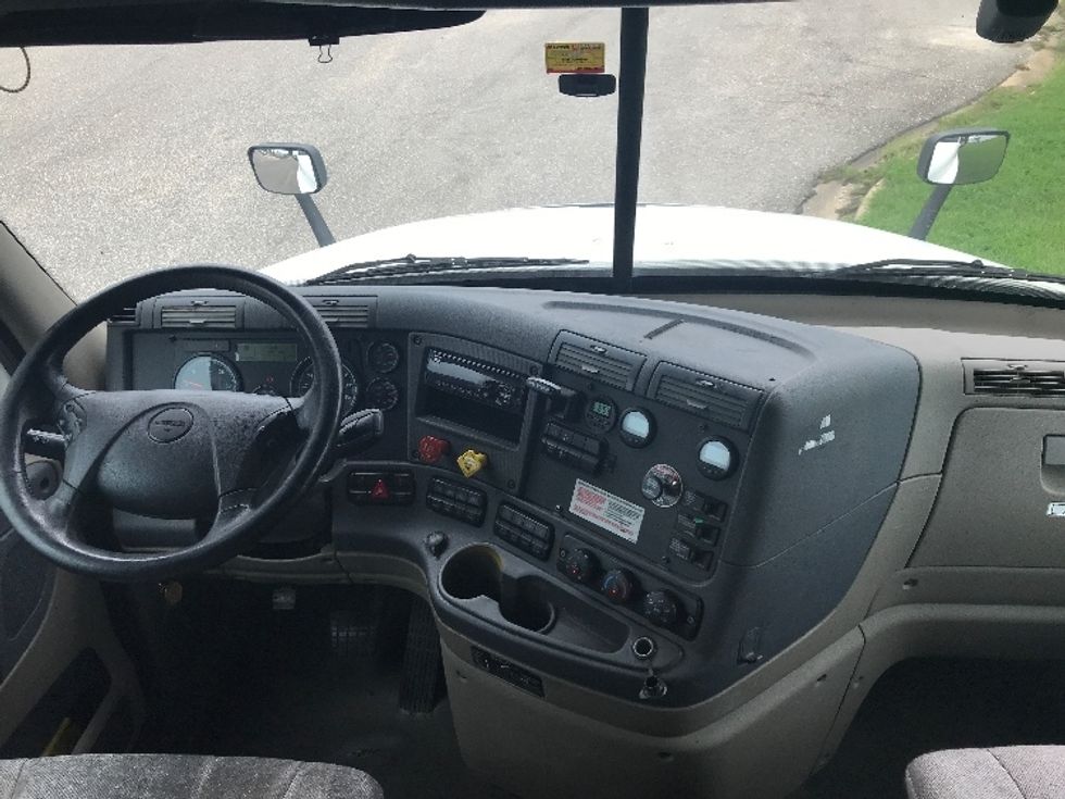 Sleeper Tractor-Heavy Duty Tractors-Freightliner-2020-Cascadia 12564ST-Montgomery-AL-678,733\n\t\tmiles-$ 44,500 - Image 12