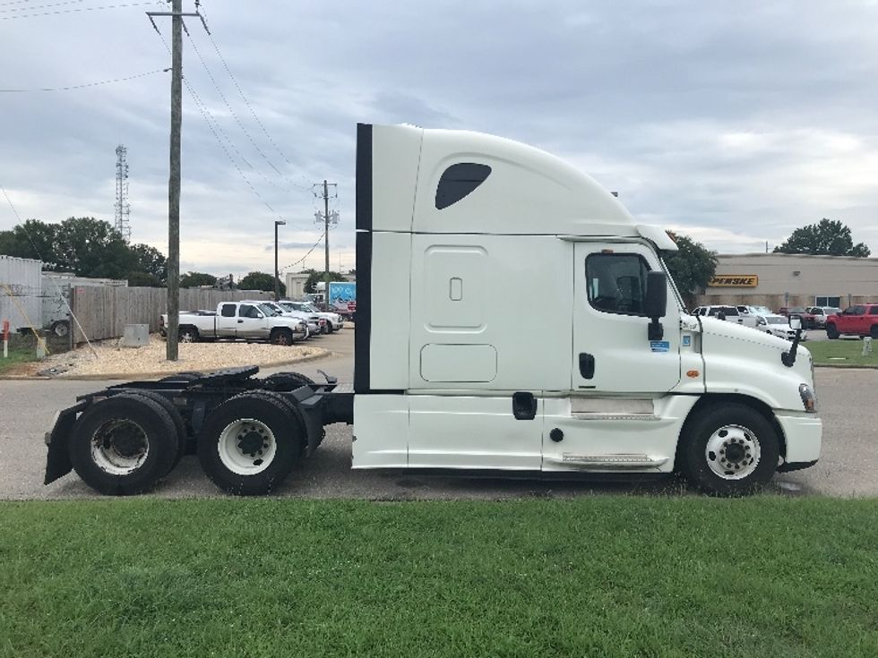 Sleeper Tractor-Heavy Duty Tractors-Freightliner-2020-Cascadia 12564ST-Montgomery-AL-678,733\n\t\tmiles-$ 44,500 - Image 8