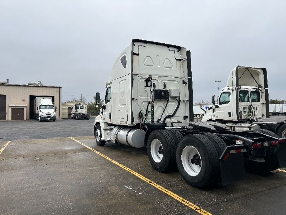 Sleeper Tractor-Heavy Duty Tractors-Freightliner-2020-Cascadia 12564ST-Nashville (Mount Juliet)-TN-548,100\n\t\tmiles-$ 46,250 - Image 5