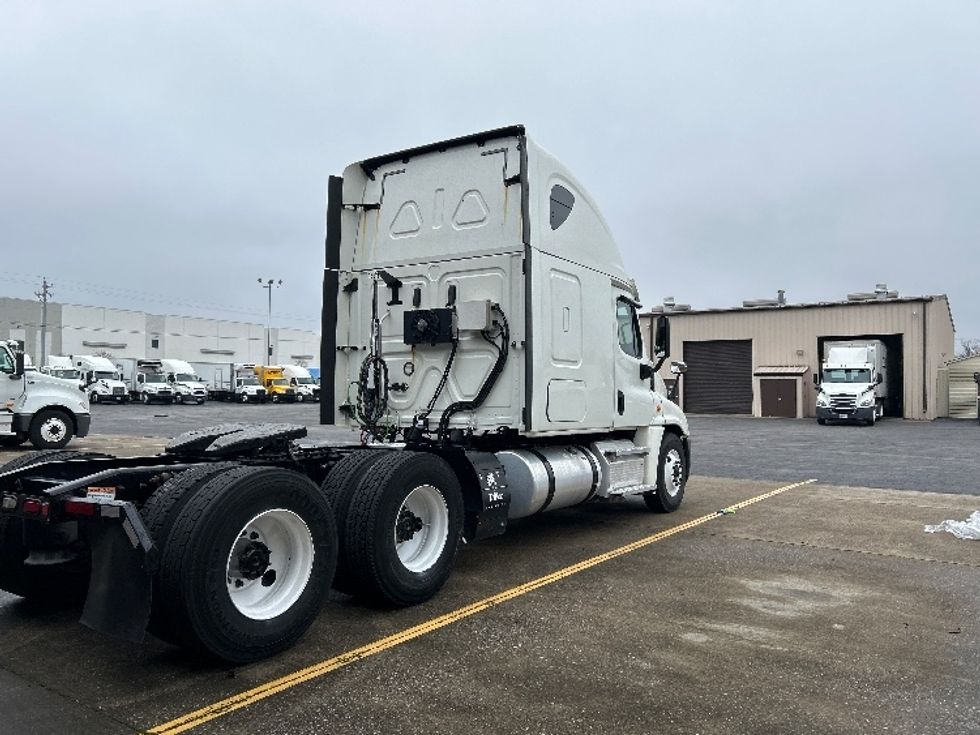 Sleeper Tractor-Heavy Duty Tractors-Freightliner-2020-Cascadia 12564ST-Nashville (Mount Juliet)-TN-548,100\n\t\tmiles-$ 46,250 - Image 7