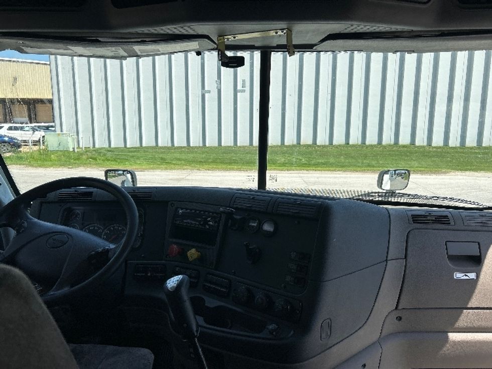 Sleeper Tractor-Heavy Duty Tractors-Freightliner-2020-Cascadia 12564ST-Omaha-NE-687,770\n\t\tmiles-$ 38,750 - Image 12