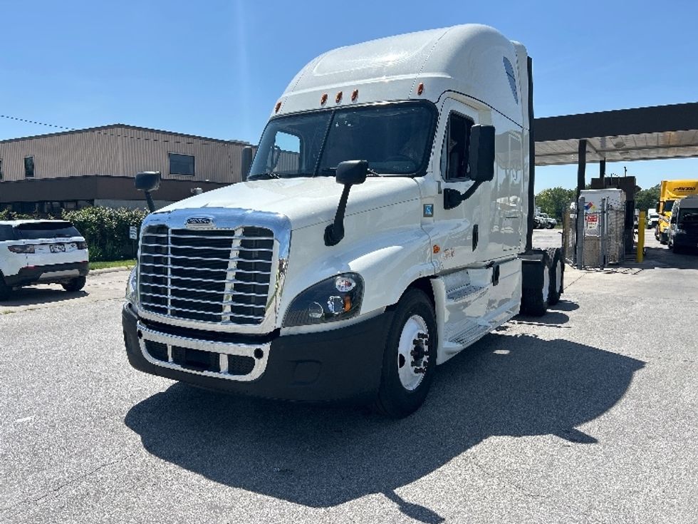 Sleeper Tractor-Heavy Duty Tractors-Freightliner-2020-Cascadia 12564ST-Omaha-NE-687,770\n\t\tmiles-$ 38,750 - Image 3