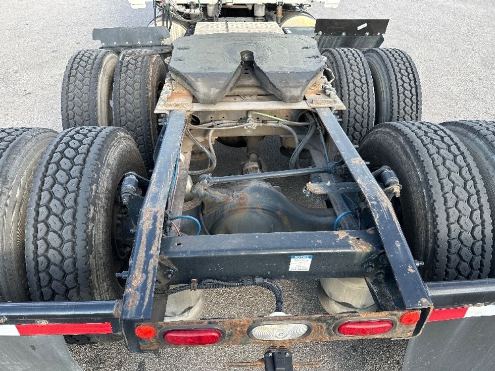 Sleeper Tractor-Heavy Duty Tractors-Freightliner-2020-Cascadia 12564ST-Piqua-OH-470,472\n\t\tmiles-$ 59,250 - Image 6
