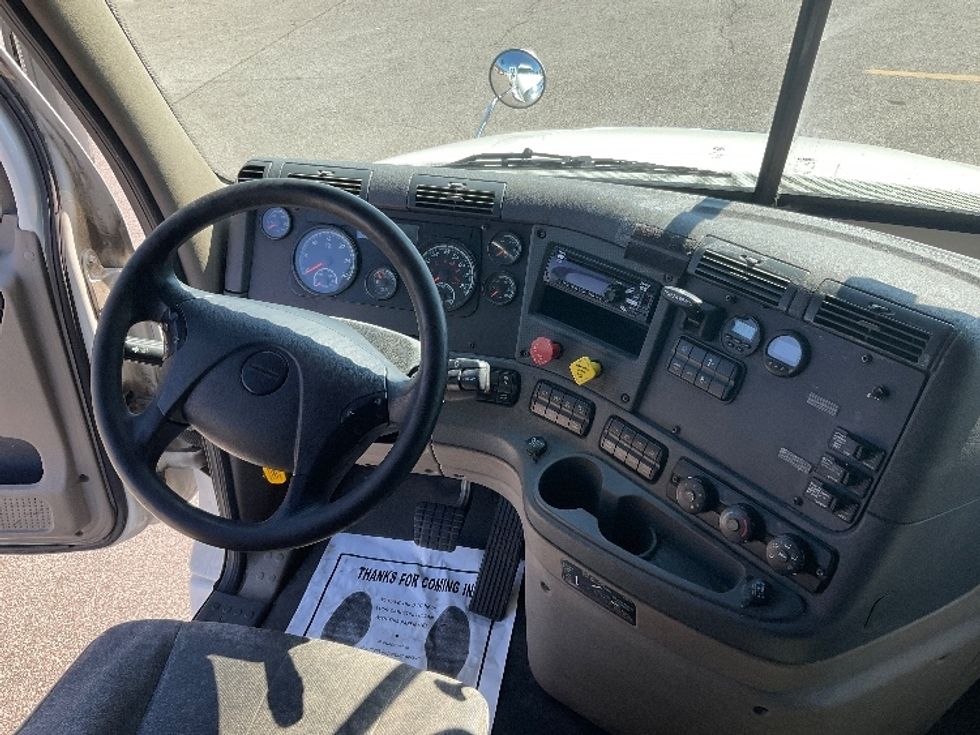 Sleeper Tractor-Heavy Duty Tractors-Freightliner-2020-Cascadia 12564ST-Piqua-OH-529,143\n\t\tmiles-$ 55,250 - Image 11