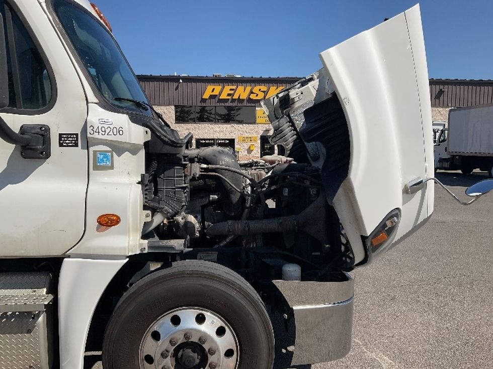 Sleeper Tractor-Heavy Duty Tractors-Freightliner-2020-Cascadia 12564ST-Piqua-OH-529,143\n\t\tmiles-$ 55,250 - Image 20