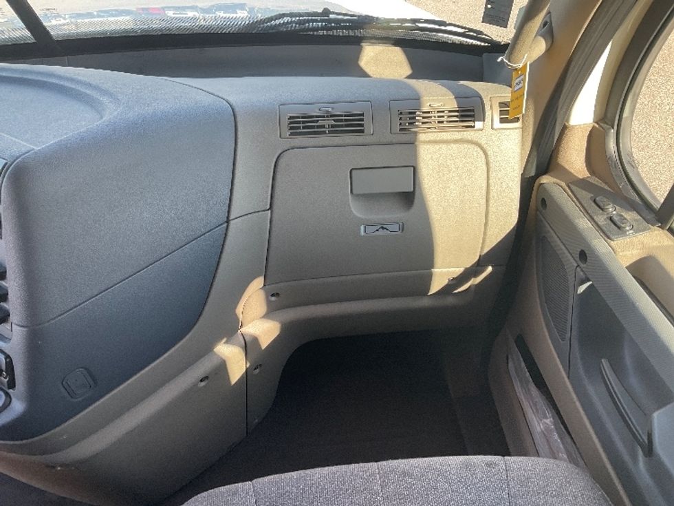 Sleeper Tractor-Heavy Duty Tractors-Freightliner-2020-Cascadia 12564ST-Piqua-OH-561,583\n\t\tmiles-$ 51,500 - Image 14