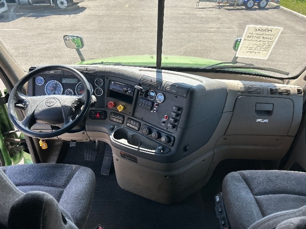 Sleeper Tractor-Heavy Duty Tractors-Freightliner-2020-Cascadia 12564ST-Piqua-OH-578,310\n\t\tmiles-$ 43,750 - Image 12