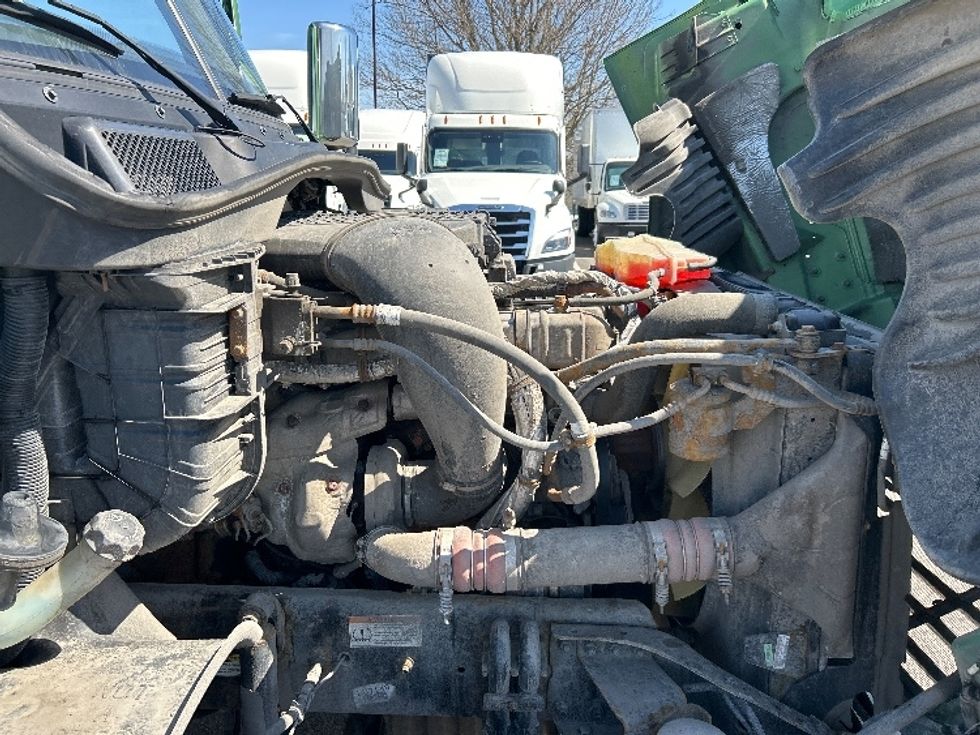 Sleeper Tractor-Heavy Duty Tractors-Freightliner-2020-Cascadia 12564ST-Piqua-OH-578,310\n\t\tmiles-$ 43,750 - Image 20