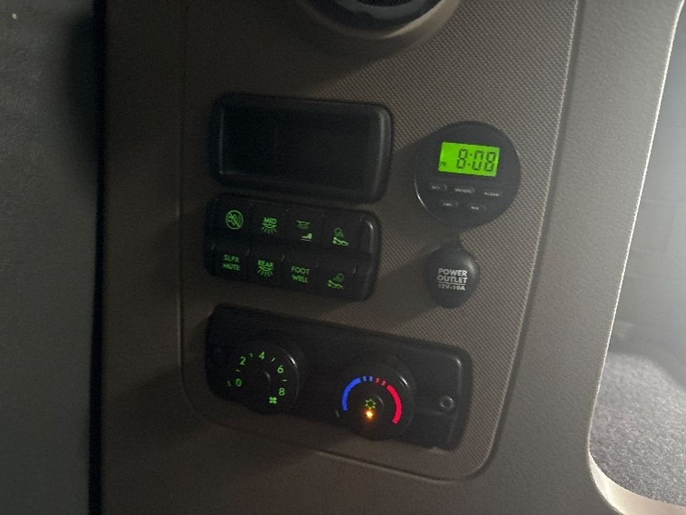 Sleeper Tractor-Heavy Duty Tractors-Freightliner-2020-Cascadia 12564ST-Prince George-VA-392,976\n\t\tmiles-$ 63,750 - Image 18