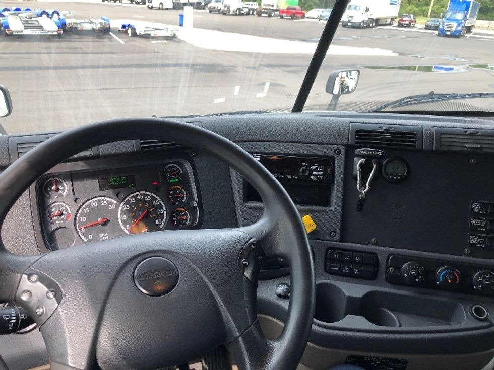 Sleeper Tractor-Heavy Duty Tractors-Freightliner-2020-Cascadia 12564ST-Shreveport-LA-419,721\n\t\tmiles-$ 63,250 - Image 11