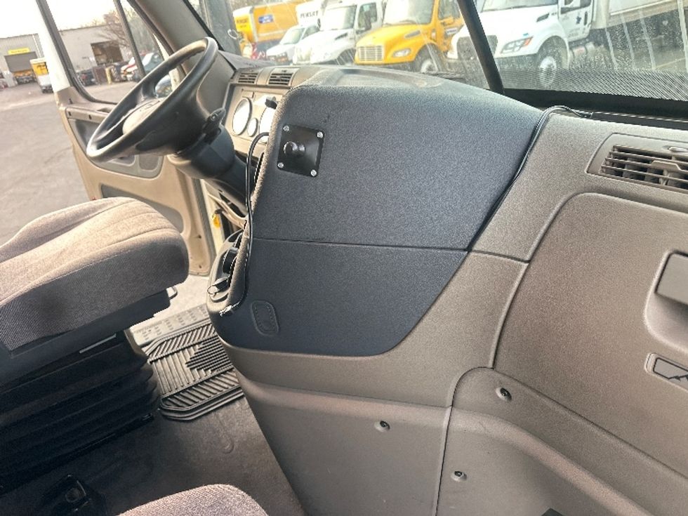 Sleeper Tractor-Heavy Duty Tractors-Freightliner-2020-Cascadia 12564ST-Sparks-NV-466,557\n\t\tmiles-$ 60,750 - Image 15