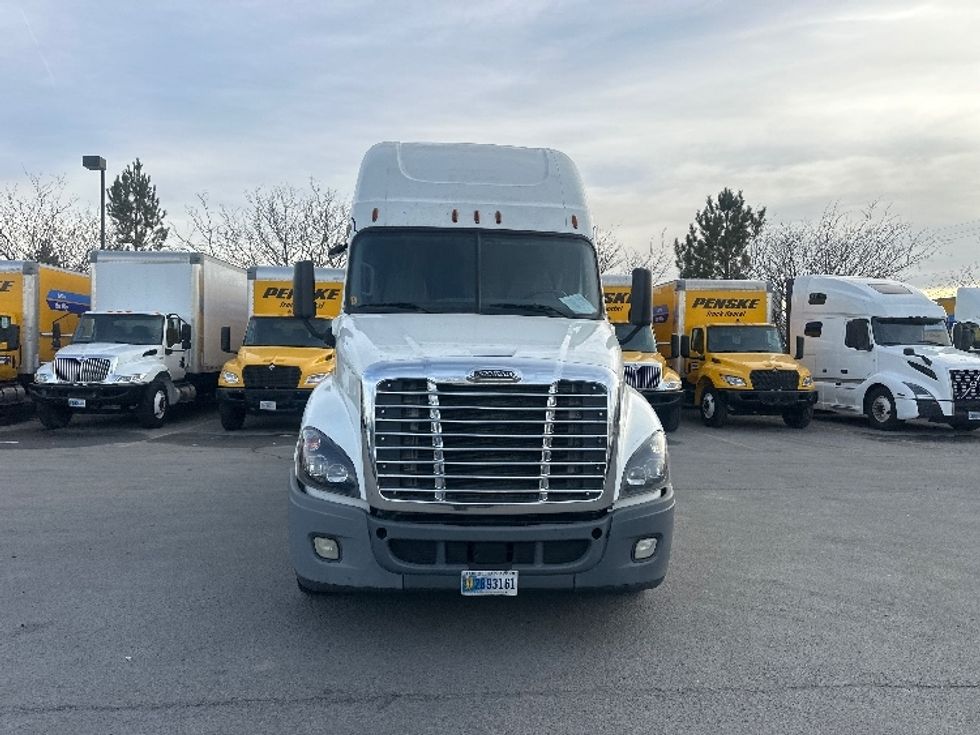 Sleeper Tractor-Heavy Duty Tractors-Freightliner-2020-Cascadia 12564ST-Sparks-NV-466,557\n\t\tmiles-$ 60,750 - Image 2