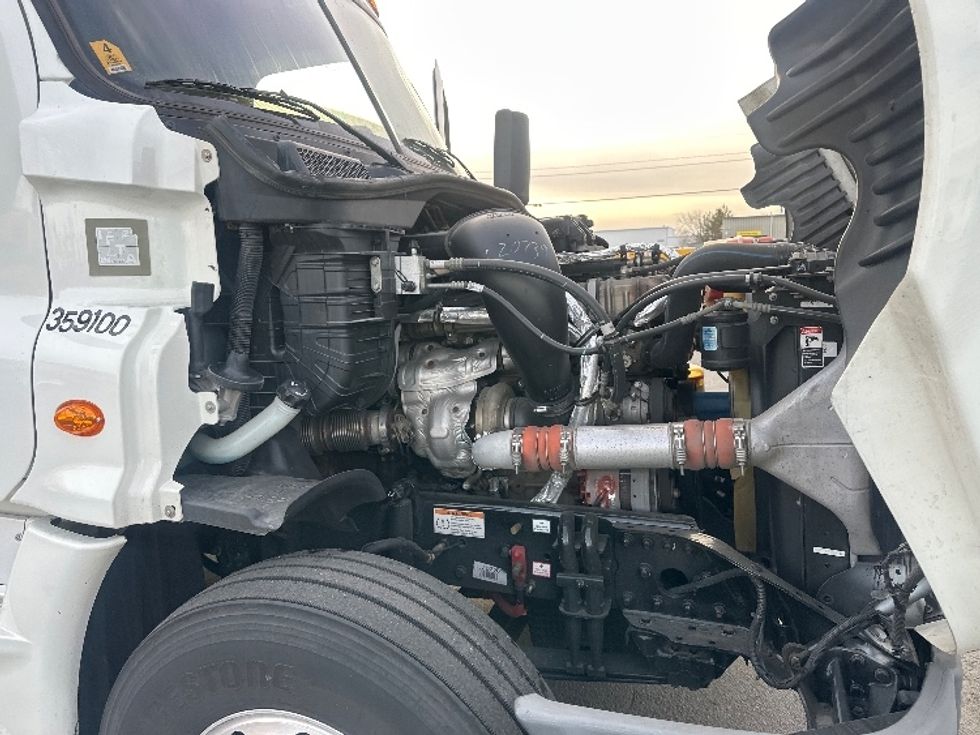 Sleeper Tractor-Heavy Duty Tractors-Freightliner-2020-Cascadia 12564ST-Sparks-NV-466,557\n\t\tmiles-$ 60,750 - Image 20