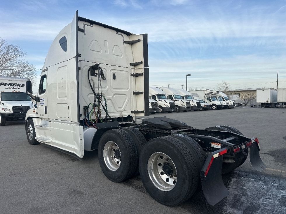 Sleeper Tractor-Heavy Duty Tractors-Freightliner-2020-Cascadia 12564ST-Sparks-NV-466,557\n\t\tmiles-$ 60,750 - Image 5