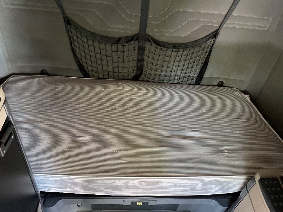 Sleeper Tractor-Heavy Duty Tractors-Freightliner-2020-Cascadia 12564ST-Spartanburg-SC-386,325\n\t\tmiles-$ 58,750 - Image 17