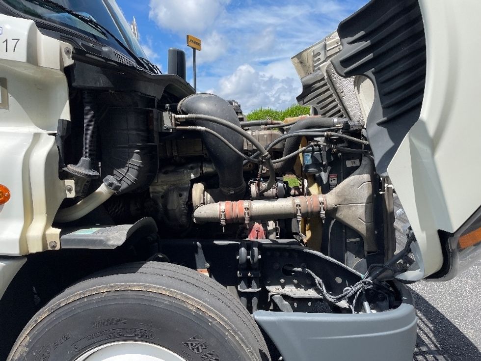 Sleeper Tractor-Heavy Duty Tractors-Freightliner-2020-Cascadia 12564ST-Spartanburg-SC-386,325\n\t\tmiles-$ 58,750 - Image 20