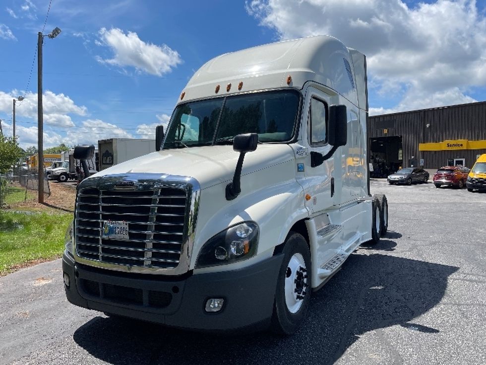 Sleeper Tractor-Heavy Duty Tractors-Freightliner-2020-Cascadia 12564ST-Spartanburg-SC-386,325\n\t\tmiles-$ 58,750 - Image 3