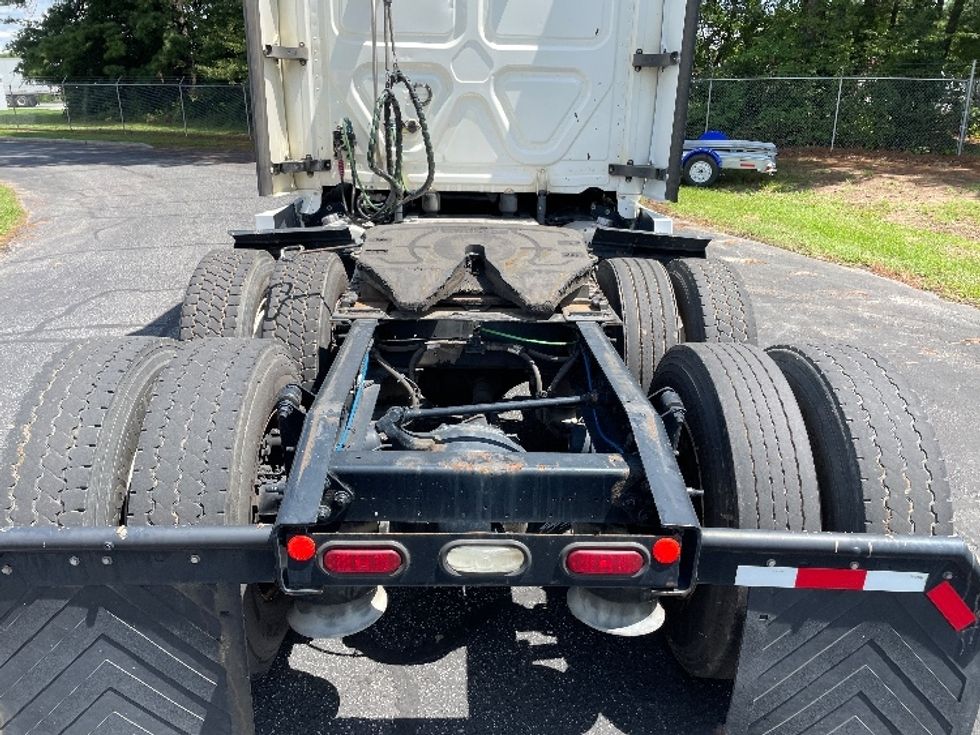 Sleeper Tractor-Heavy Duty Tractors-Freightliner-2020-Cascadia 12564ST-Spartanburg-SC-386,325\n\t\tmiles-$ 58,750 - Image 6