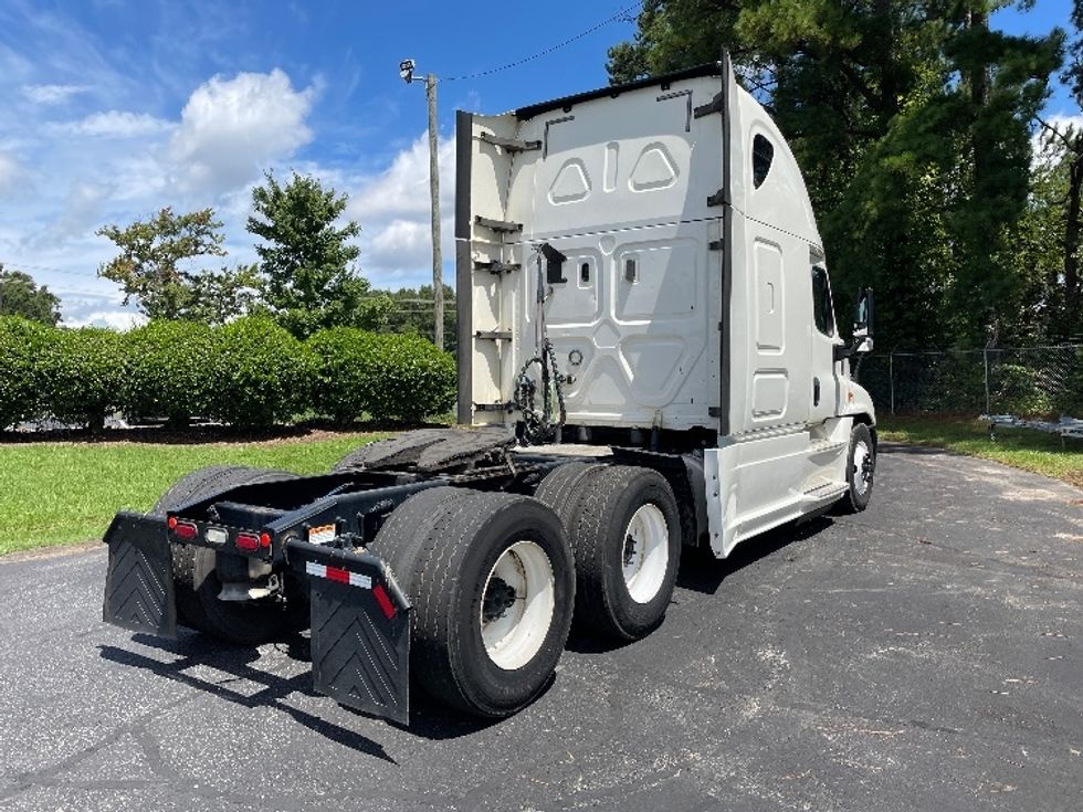 Sleeper Tractor-Heavy Duty Tractors-Freightliner-2020-Cascadia 12564ST-Spartanburg-SC-386,325\n\t\tmiles-$ 58,750 - Image 7