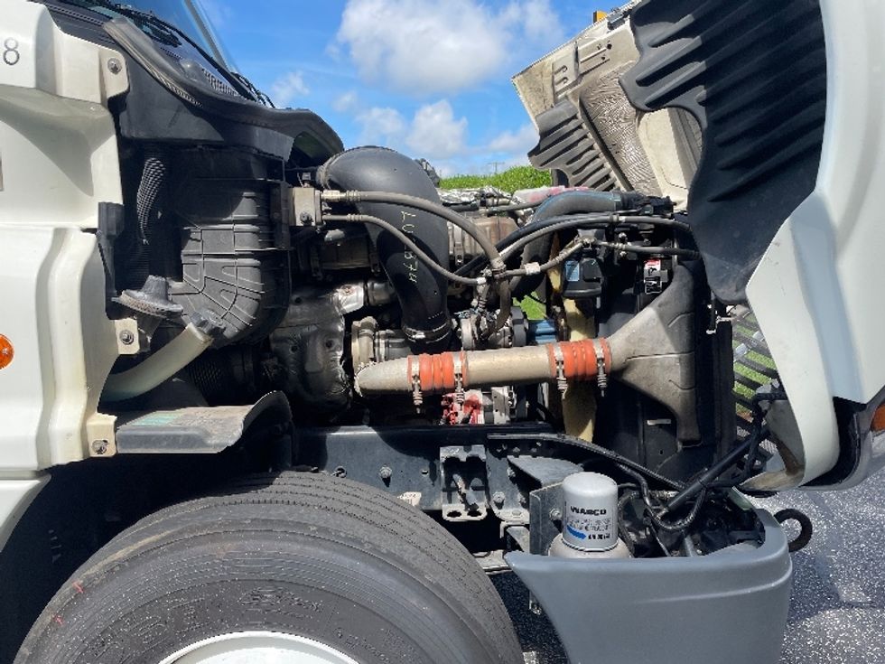 Sleeper Tractor-Heavy Duty Tractors-Freightliner-2020-Cascadia 12564ST-Spartanburg-SC-503,999\n\t\tmiles-$ 54,250 - Image 20