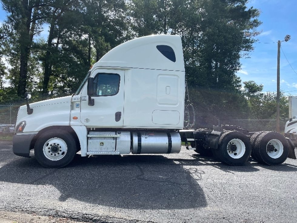 Sleeper Tractor-Heavy Duty Tractors-Freightliner-2020-Cascadia 12564ST-Spartanburg-SC-503,999\n\t\tmiles-$ 54,250 - Image 4