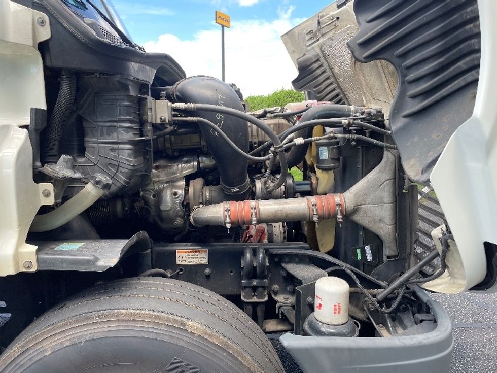 Sleeper Tractor-Heavy Duty Tractors-Freightliner-2020-Cascadia 12564ST-Spartanburg-SC-540,753\n\t\tmiles-$ 51,000 - Image 20