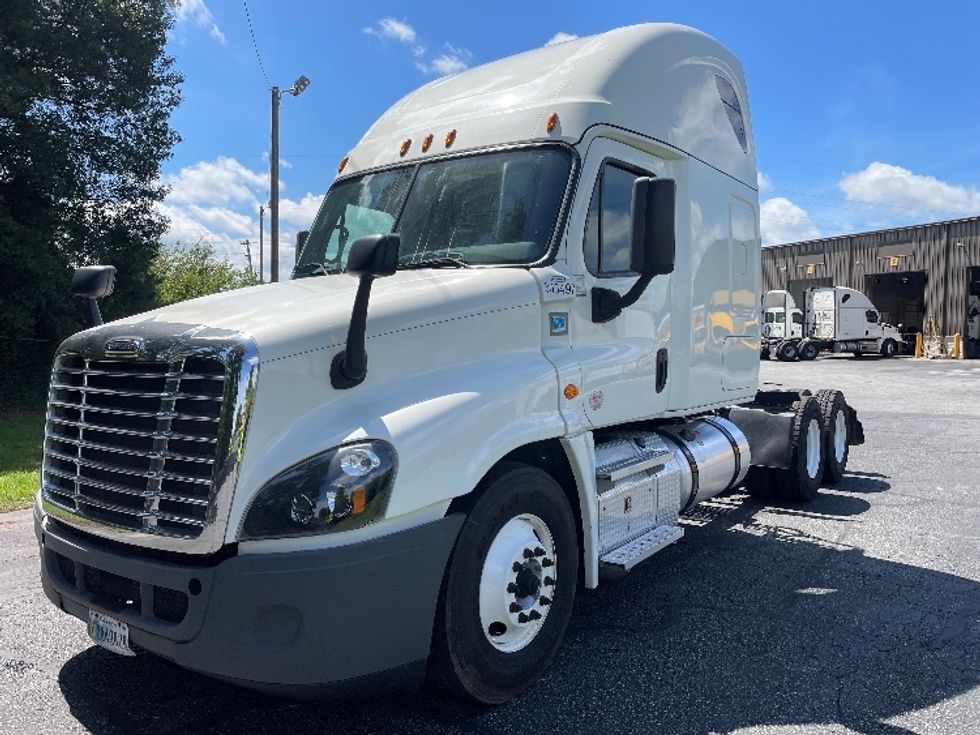 Sleeper Tractor-Heavy Duty Tractors-Freightliner-2020-Cascadia 12564ST-Spartanburg-SC-540,753\n\t\tmiles-$ 51,000 - Image 3