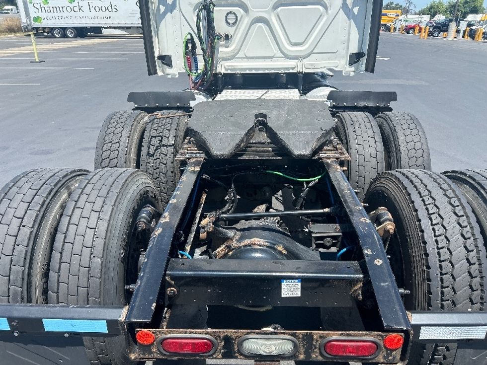 Sleeper Tractor-Heavy Duty Tractors-Freightliner-2020-Cascadia 12564ST-Stockton-CA-663,248\n\t\tmiles-$ 40,250 - Image 6