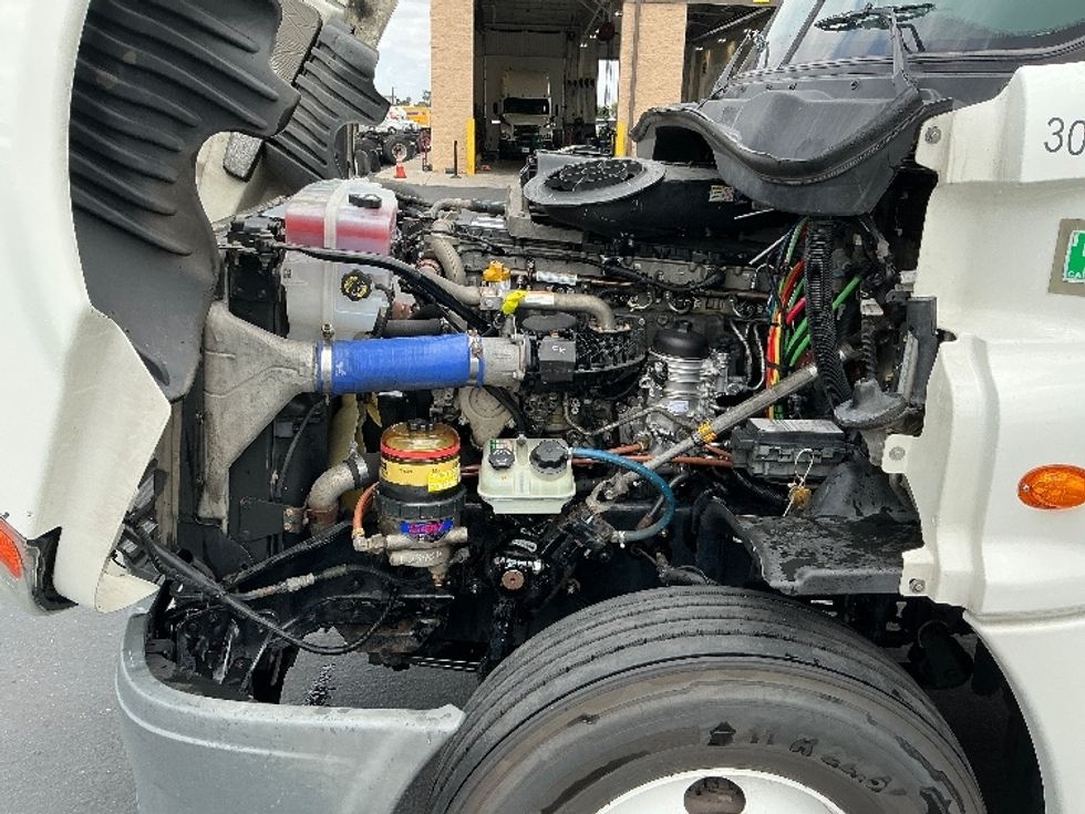 Sleeper Tractor-Heavy Duty Tractors-Freightliner-2020-Cascadia 12564ST-Stockton-CA-687,171\n\t\tmiles-$ 39,250 - Image 20