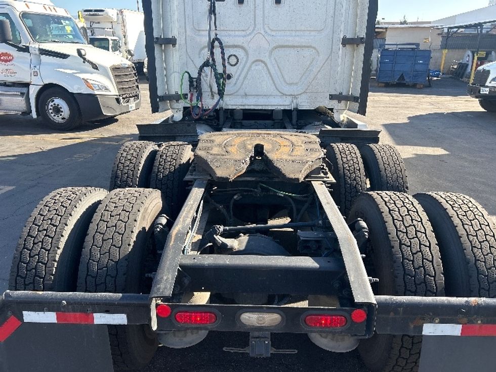 Sleeper Tractor-Heavy Duty Tractors-Freightliner-2020-Cascadia 12564ST-Torrance-CA-398,044\n\t\tmiles-$ 59,250 - Image 6