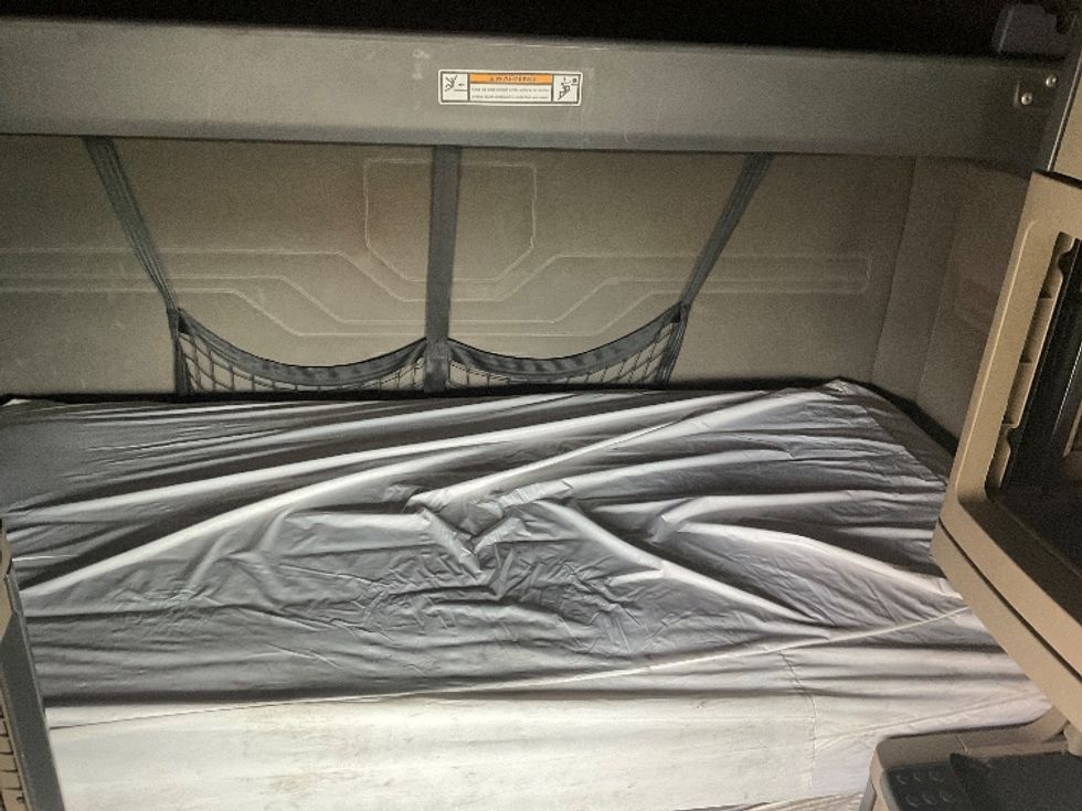 Sleeper Tractor-Heavy Duty Tractors-Freightliner-2020-Cascadia 12564ST-Tucson-AZ-599,967\n\t\tmiles-$ 48,000 - Image 17