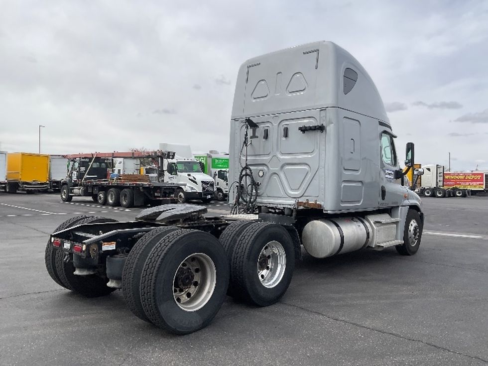 Sleeper Tractor-Heavy Duty Tractors-Freightliner-2020-Cascadia 12564ST-Tucson-AZ-599,967\n\t\tmiles-$ 48,000 - Image 7