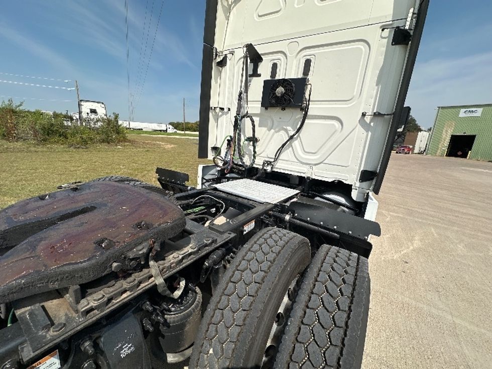 Sleeper Tractor-Heavy Duty Tractors-Freightliner-2020-Cascadia 12564ST-Waxahachie-TX-471,724\n\t\tmiles-$ 62,500 - Image 23