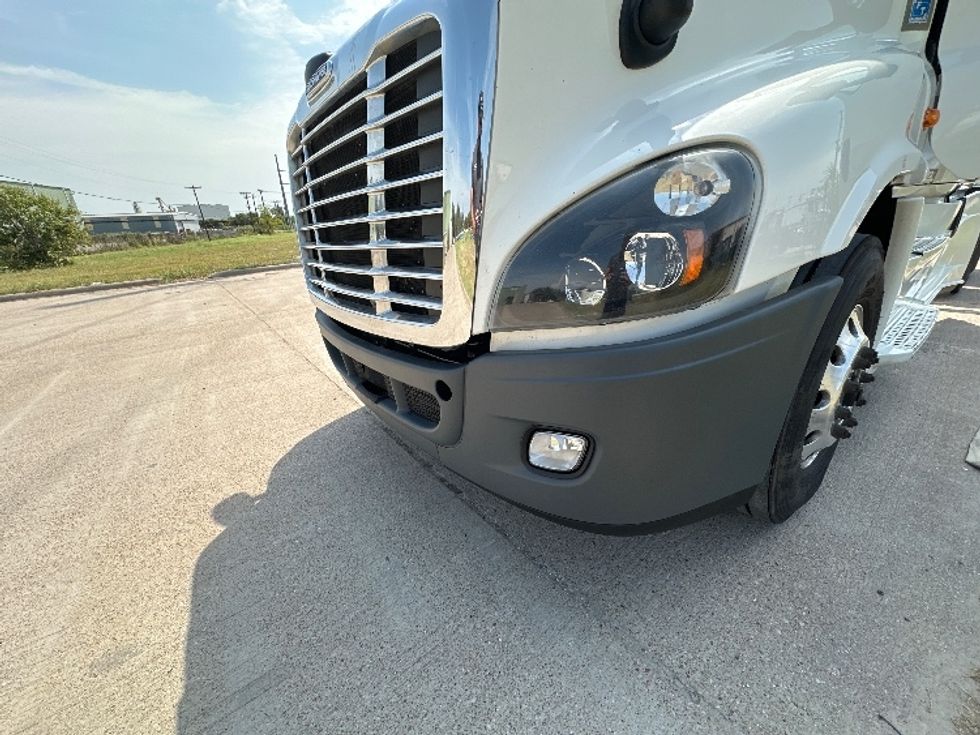 Sleeper Tractor-Heavy Duty Tractors-Freightliner-2020-Cascadia 12564ST-Waxahachie-TX-471,724\n\t\tmiles-$ 62,500 - Image 24
