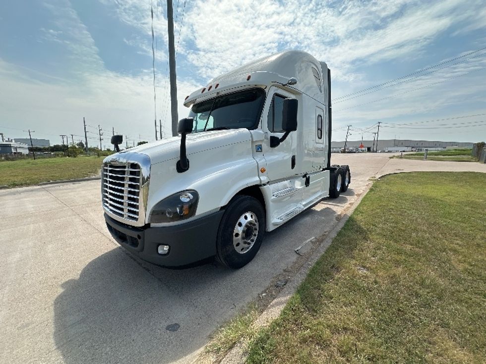 Sleeper Tractor-Heavy Duty Tractors-Freightliner-2020-Cascadia 12564ST-Waxahachie-TX-471,724\n\t\tmiles-$ 62,500 - Image 3