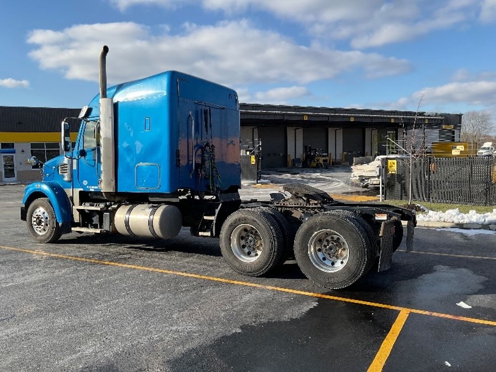 Sleeper Tractor-Heavy Duty Tractors-Freightliner-2020-D12264SD-Akron-OH-225,186\n\t\tmiles-$ 88,750 - Image 3