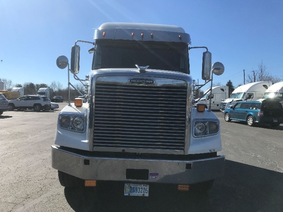 Sleeper Tractor-Heavy Duty Tractors-Freightliner-2020-D12264SD-Canton-OH-429,842\n\t\tmiles-$ 76,000 - Image 2