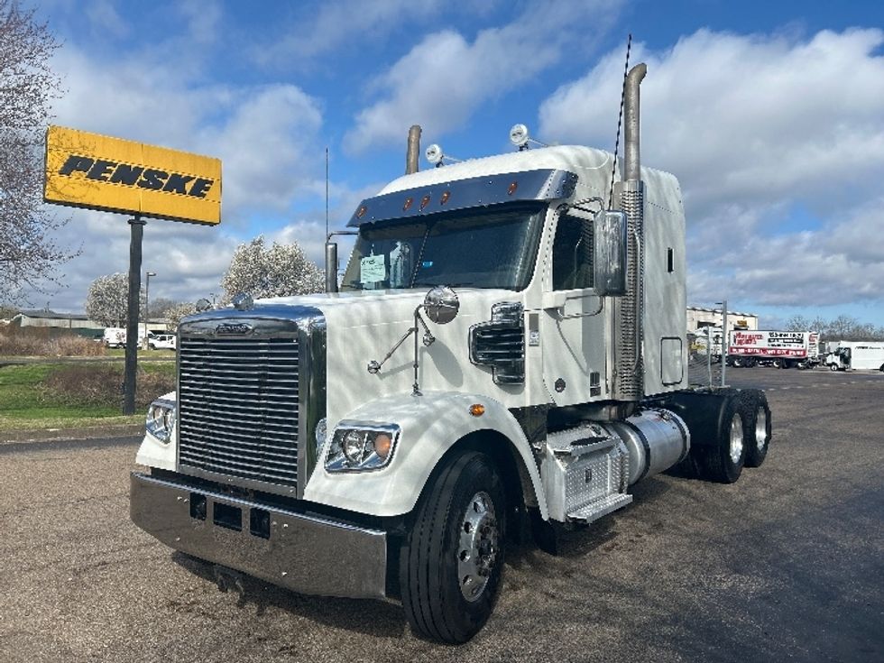 Sleeper Tractor-Heavy Duty Tractors-Freightliner-2020-D12264SD-Chattanooga-TN-596,079\n\t\tmiles-$ 57,500 - Image 3