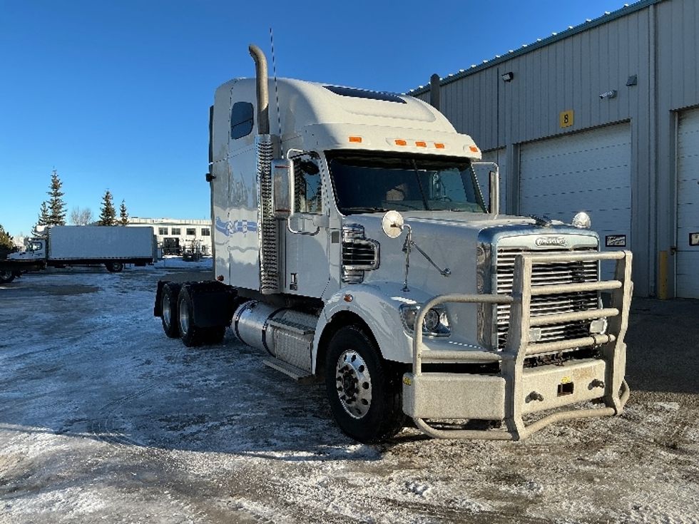 Sleeper Tractor-Heavy Duty Tractors-Freightliner-2020-D12264SD-Edmonton-AB-520,215\n\t\tkm-$ 95,000 - Image 1