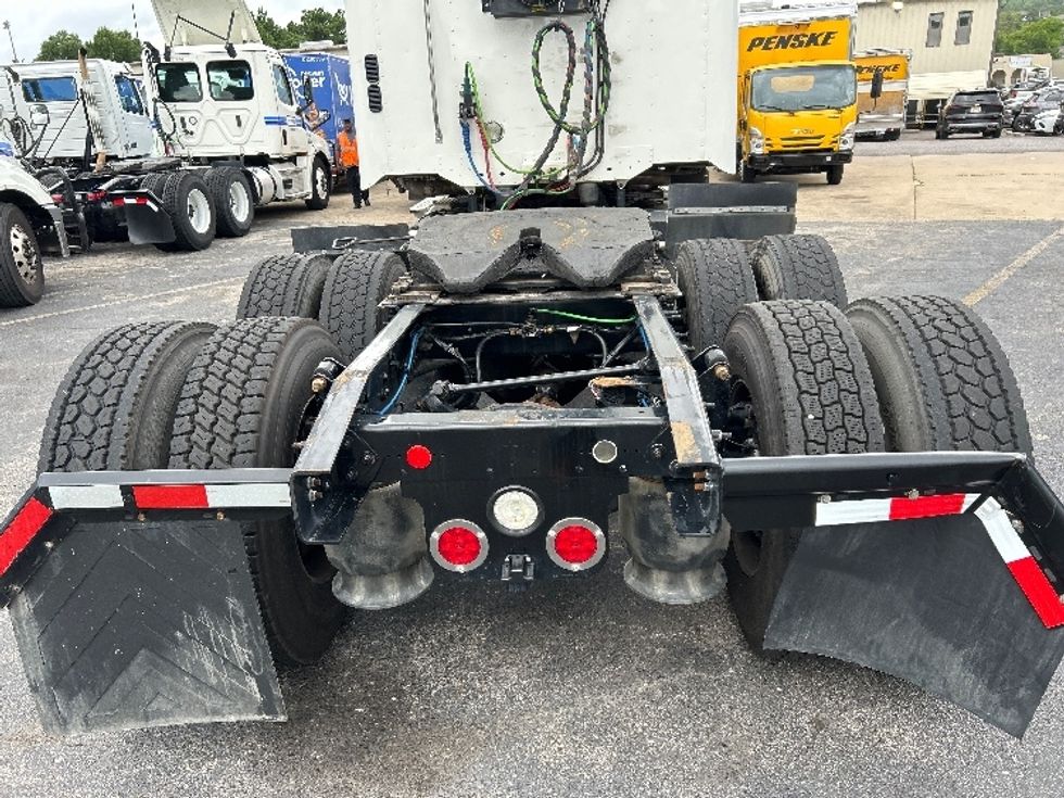 Sleeper Tractor-Heavy Duty Tractors-Freightliner-2020-D12264SD-Homewood-AL-636,269\n\t\tmiles-$ 63,750 - Image 6