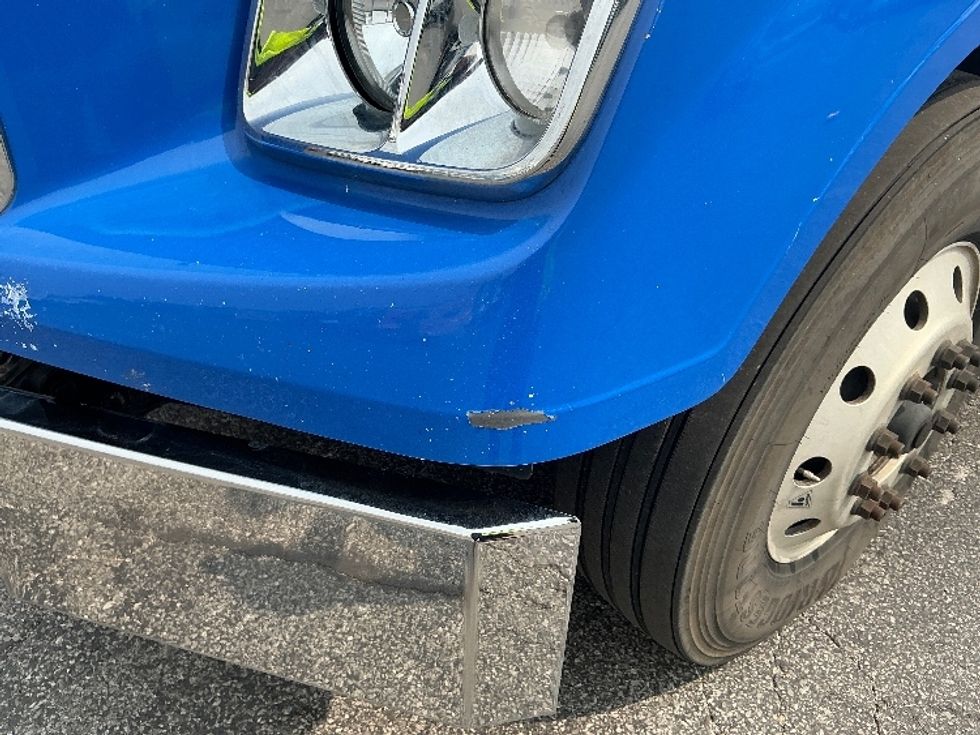 Sleeper Tractor-Heavy Duty Tractors-Freightliner-2020-D12264SD-Moberly-MO-645,043\n\t\tmiles-$ 61,000 - Image 22