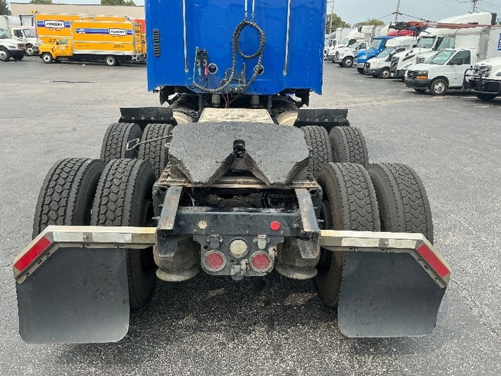 Sleeper Tractor-Heavy Duty Tractors-Freightliner-2020-D12264SD-Moberly-MO-645,043\n\t\tmiles-$ 61,000 - Image 6